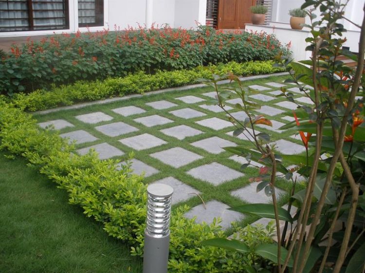 Trồng cỏ xanh sân vườn cảnh quan Hà Tĩnh
