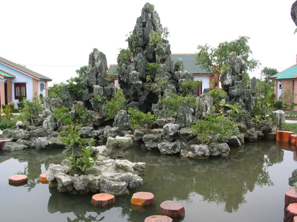 Tiểu cảnh sân vườn Nghệ thuật TP Vinh nghệ An